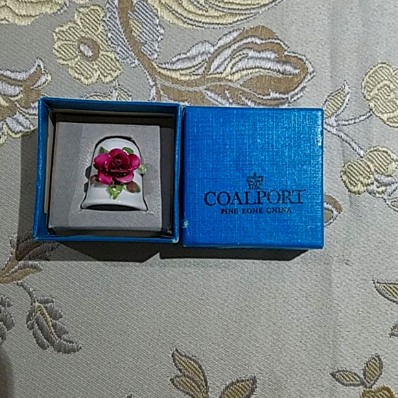 COALPORT Fine Bone China Flower Thimble - Picture 1 of 2
